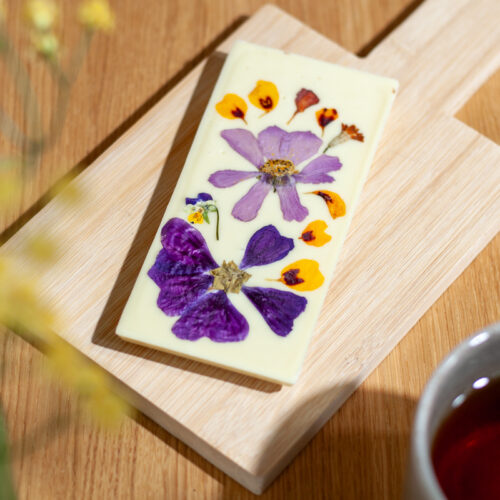 Bloemen-chocolade-wit-fururu-800-4